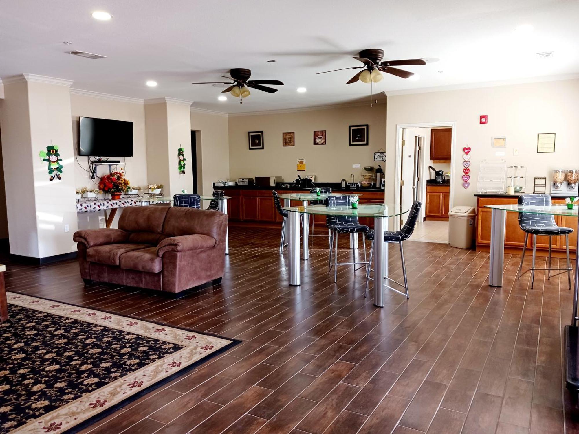 Yorktown Inn And Suites 外观 照片